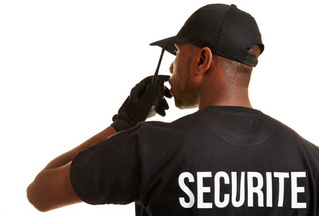 Pourquoi faire appel à un agent garde pour sécuriser vos locaux ?