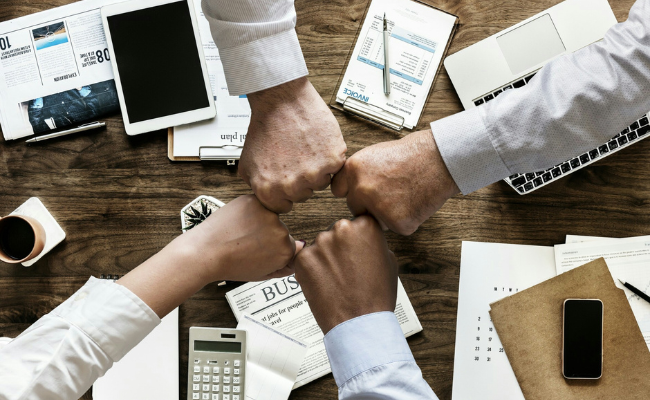 Comment évaluer efficacement un profil senior avant l’embauche